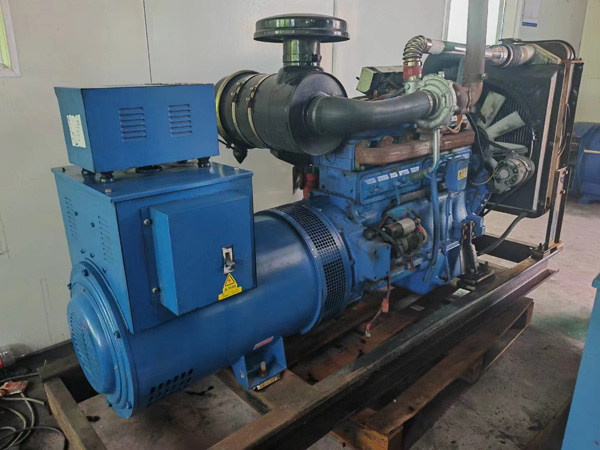 建湖100kW柴油发电机组使用多级机油有哪些优缺点？